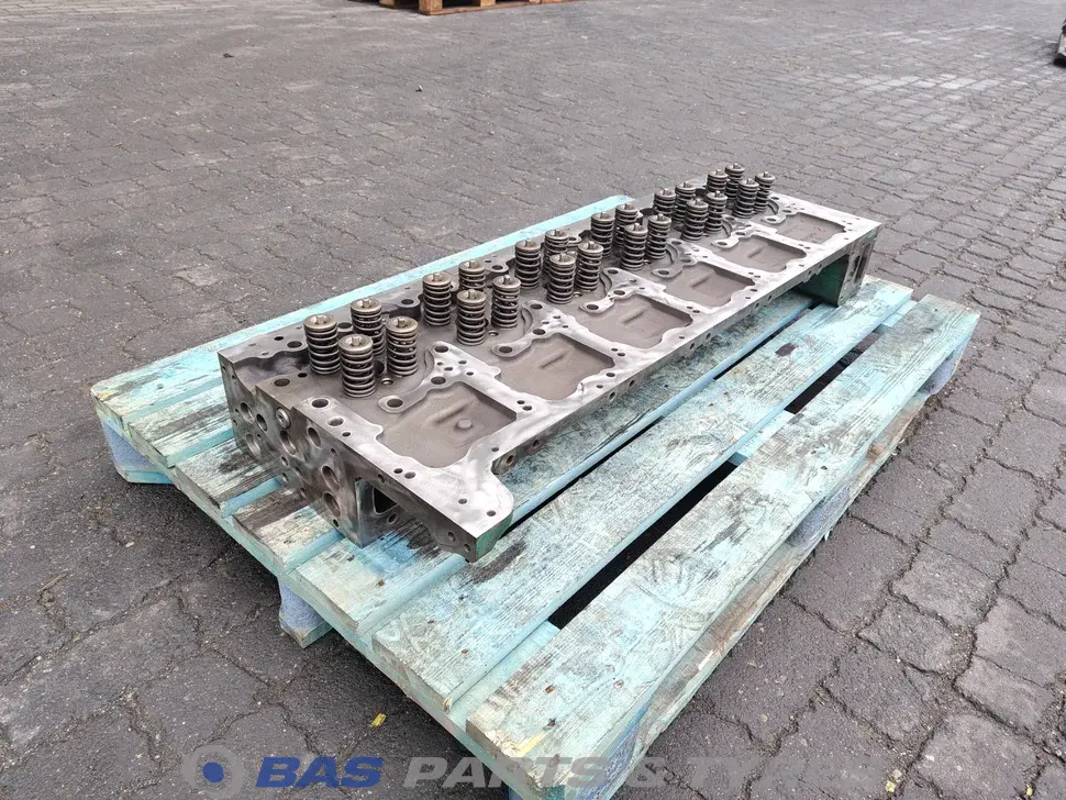 Culasse Volvo G13C 460 K5 22877770 Culasse Volvo G13C 460 K5 22877770