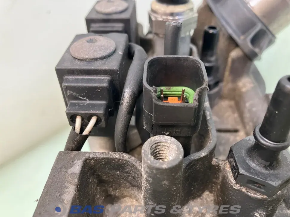 Boîtier de filtre à carburant Renault 7421766617 Boîtier de filtre à carburant Renault 7421766617