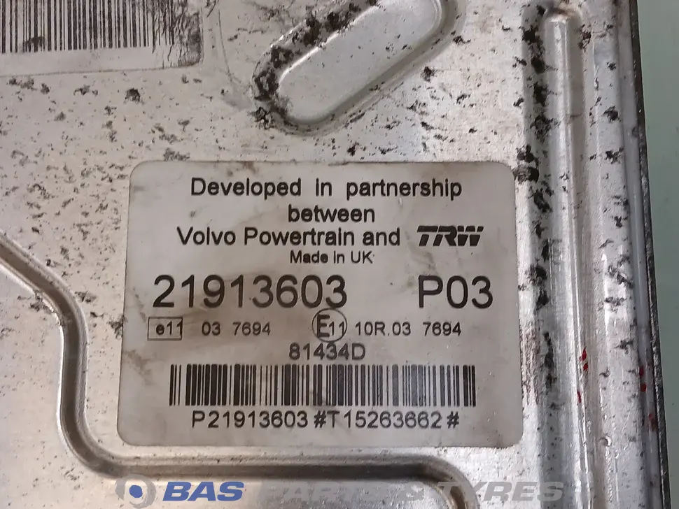 Engine management ECU Volvo 22503313 Engine management ECU Volvo 22503313