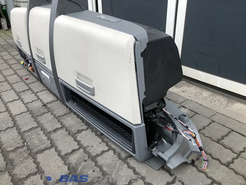 Etagère de rangement Renault 7482280443 Etagère de rangement Renault 7482280443