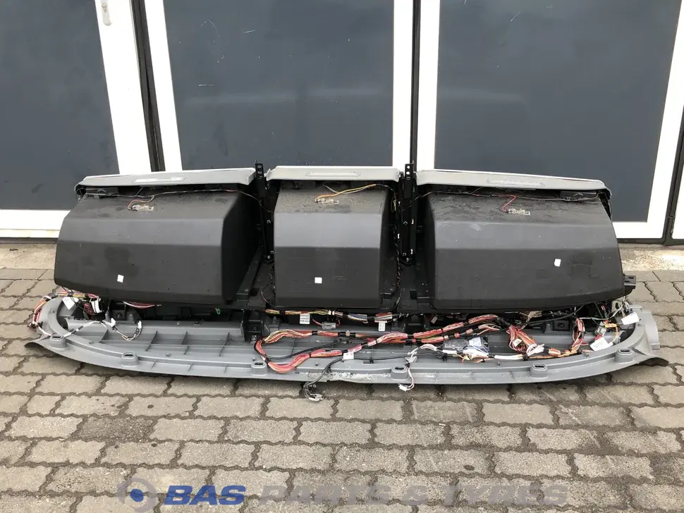 Etagère de rangement Renault 7482280443 Etagère de rangement Renault 7482280443