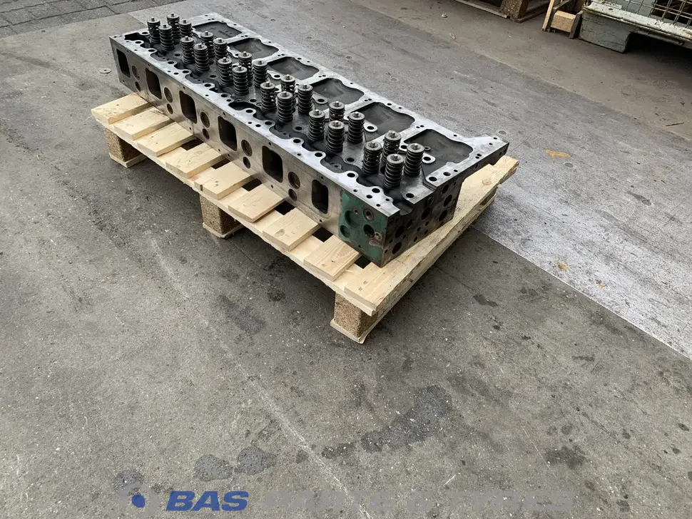 Culasse Volvo D13K 540 21368560 Culasse Volvo D13K 540 21368560
