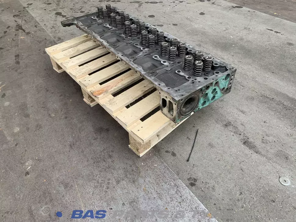 Culasse Volvo D13K 540 21368560 Culasse Volvo D13K 540 21368560