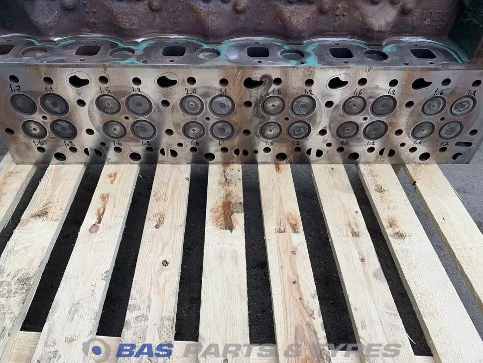 Culasse Volvo D13K 540 21368560 Culasse Volvo D13K 540 21368560