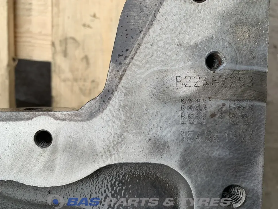 Culasse Volvo D13K 540 21368560 Culasse Volvo D13K 540 21368560
