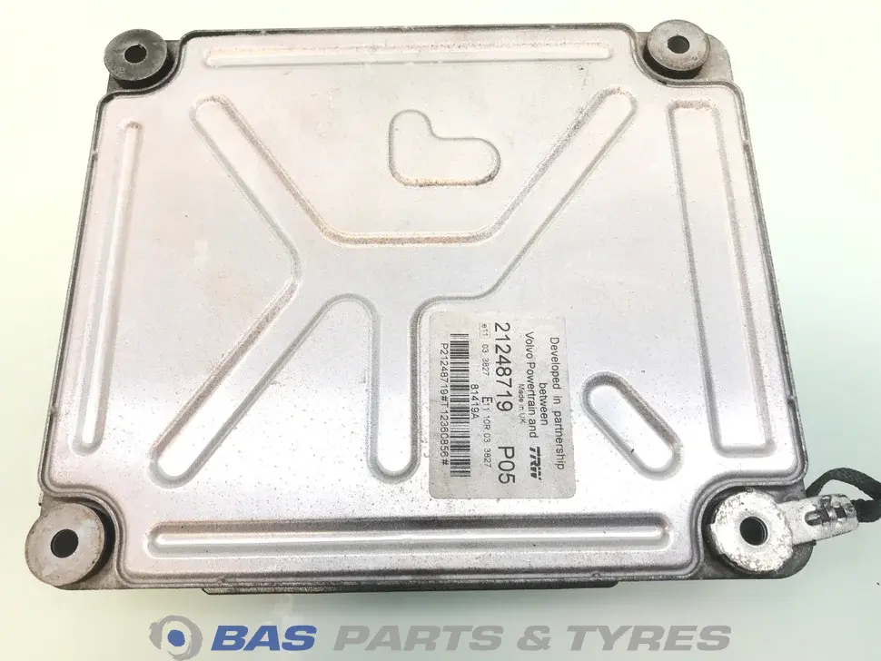 Engine management ECU Renault 7421248719 Engine management ECU Renault 7421248719