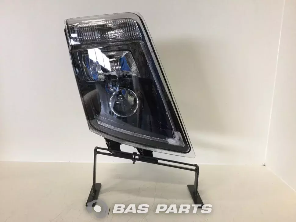 Headlight 21035674 21035674 Headlight 21035674 21035674