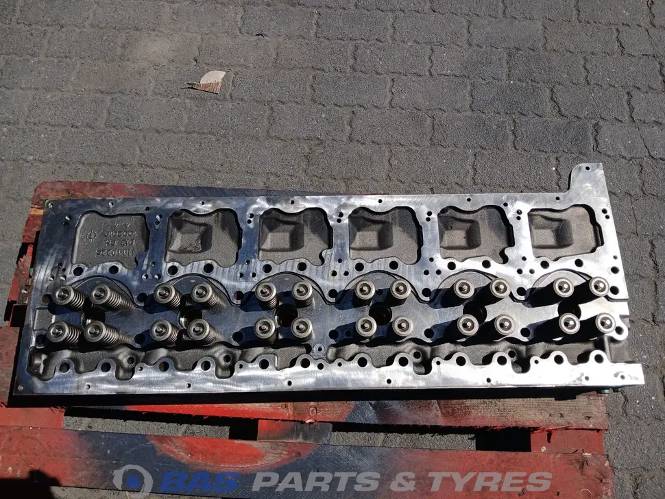 Culasse Volvo D13C 420 C1 20871250 Culasse Volvo D13C 420 C1 20871250