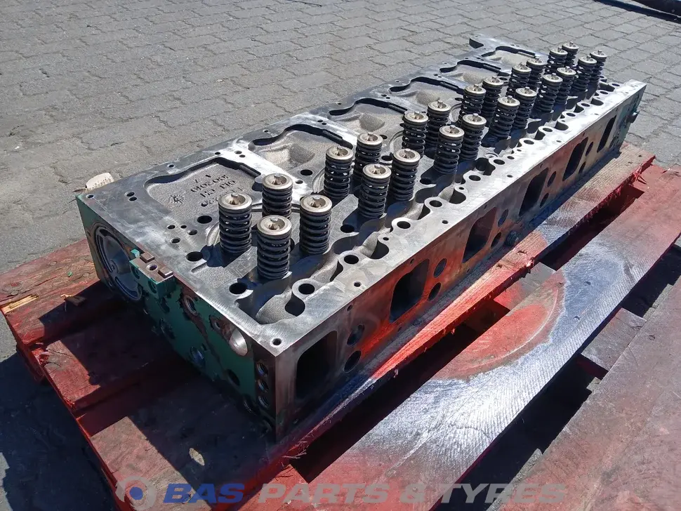 Culasse Volvo D13C 420 C1 20871250 Culasse Volvo D13C 420 C1 20871250