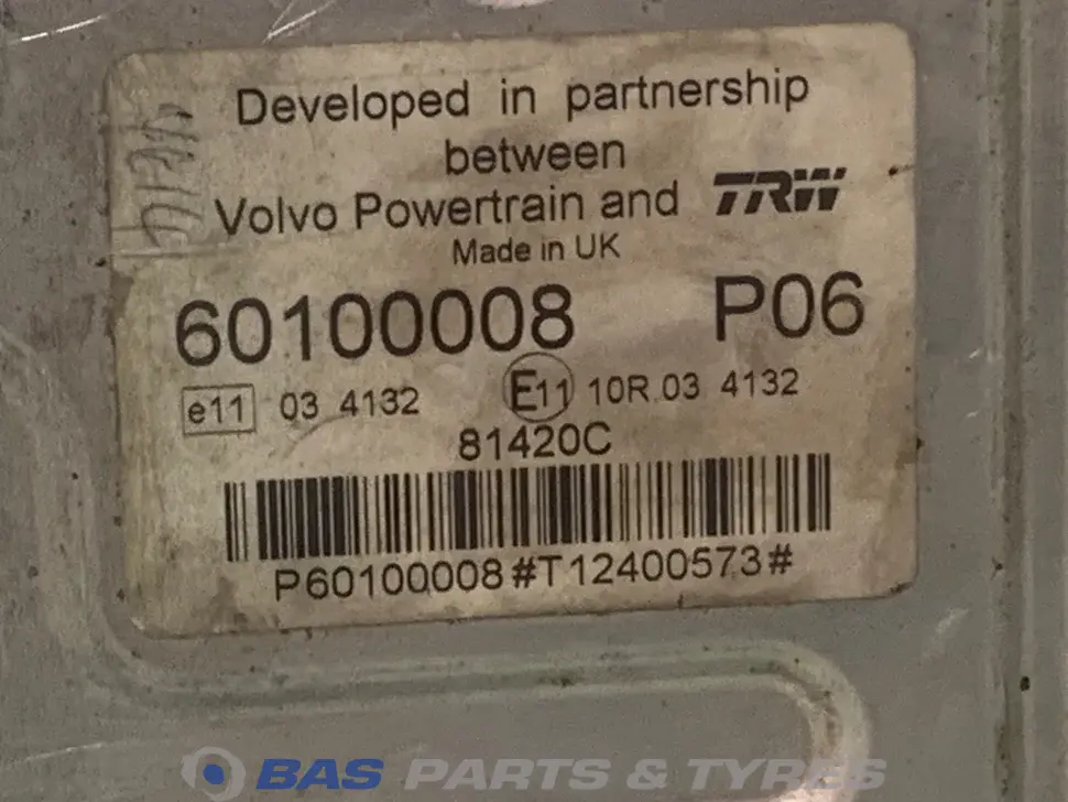 Engine management ECU Volvo 20766230 Engine management ECU Volvo 20766230