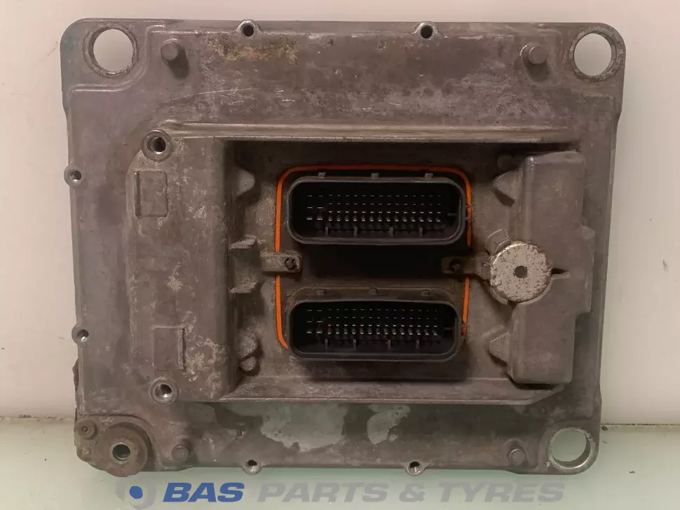 Engine management ECU Volvo 20766230 Engine management ECU Volvo 20766230