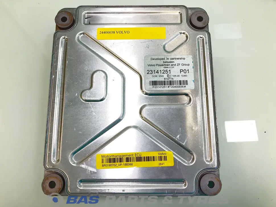 Engine management ECU Volvo 21900541 Engine management ECU Volvo 21900541