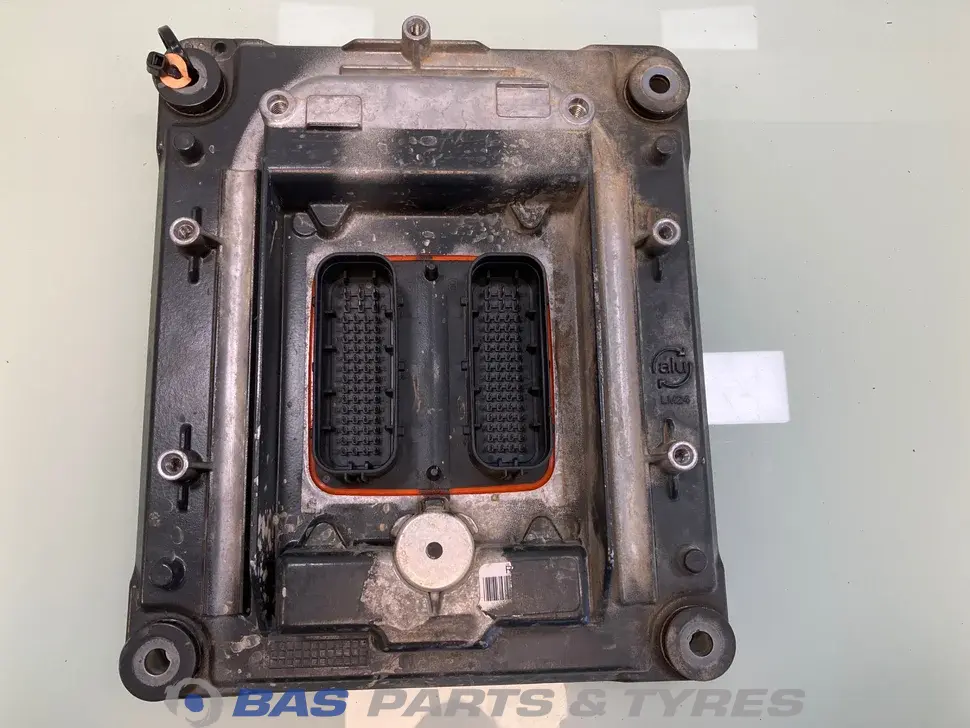 Engine management ECU Volvo 21900541 Engine management ECU Volvo 21900541