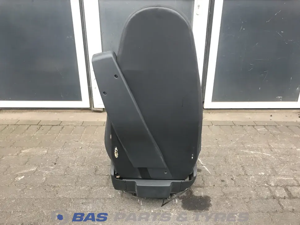 Место водителя Renault 7422289046 Место водителя Renault 7422289046