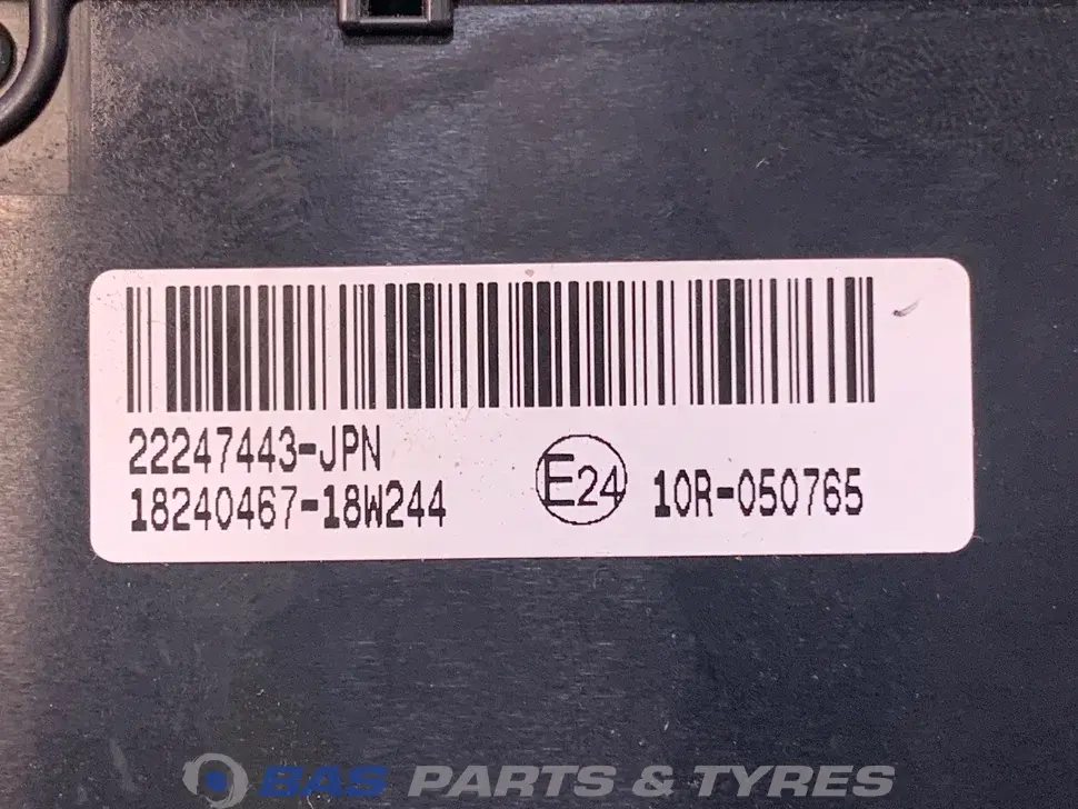 Control panel Renault 7421988105 Control panel Renault 7421988105