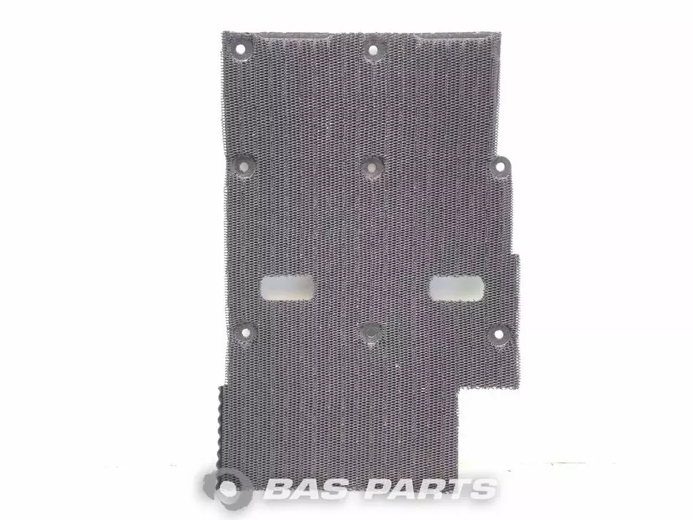 Guardafangos Volvo 84160723 Guardafangos Volvo 84160723