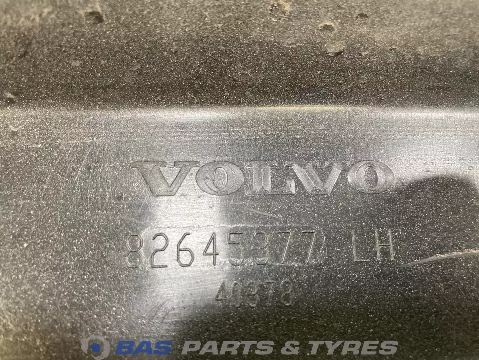 Overfender Volvo 82645377 Overfender Volvo 82645377