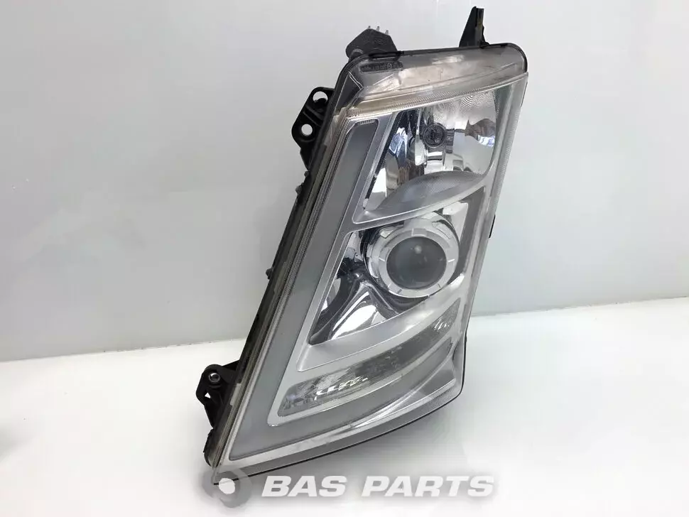 Headlight 21221138 21221138 Headlight 21221138 21221138