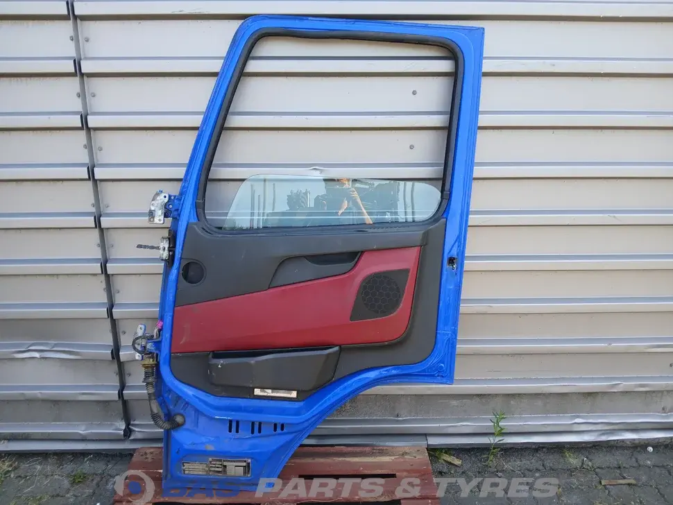Portière Droite Volvo FM4 22991522 Portière Droite Volvo FM4 22991522