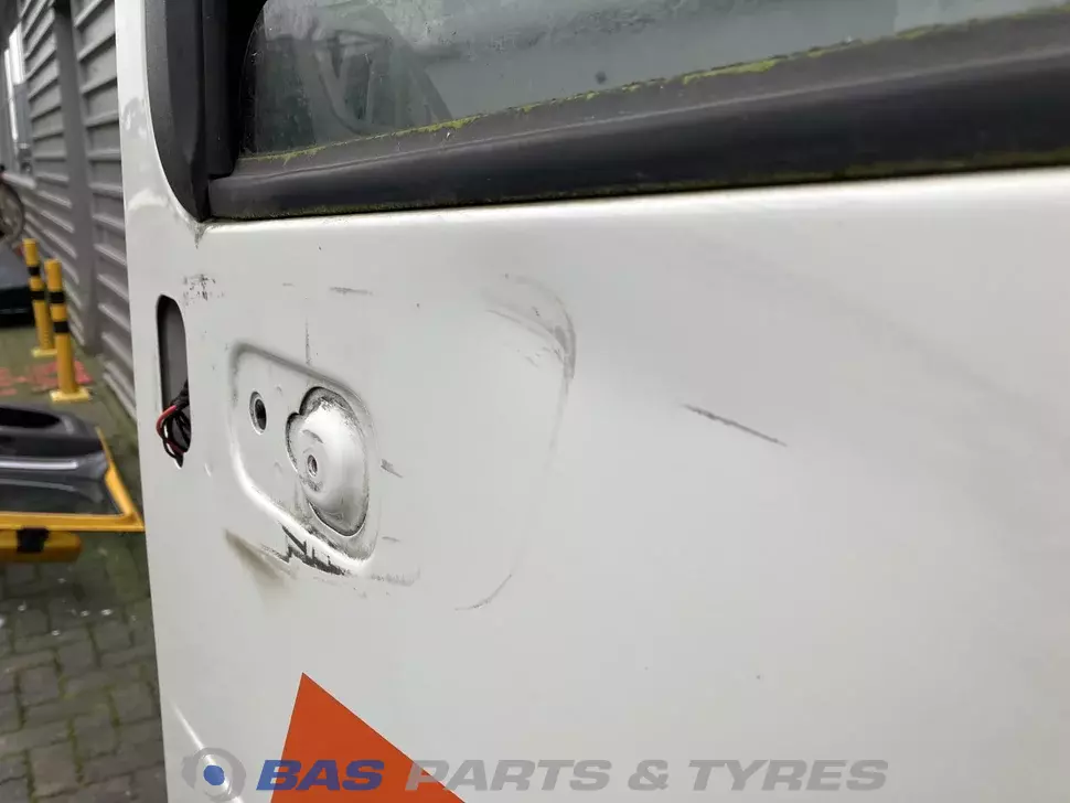 Porteiro Esquerdo DAF XF106 1881862 Porteiro Esquerdo DAF XF106 1881862