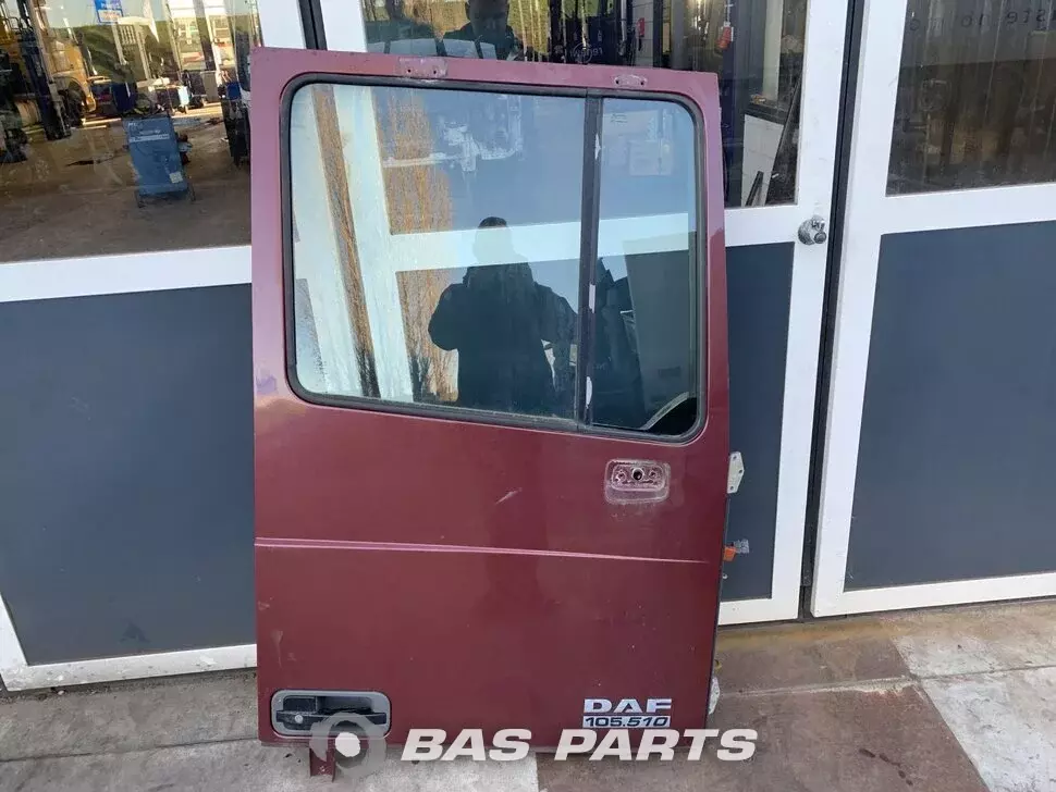 Portière Droite DAF XF105 1304061 Portière Droite DAF XF105 1304061