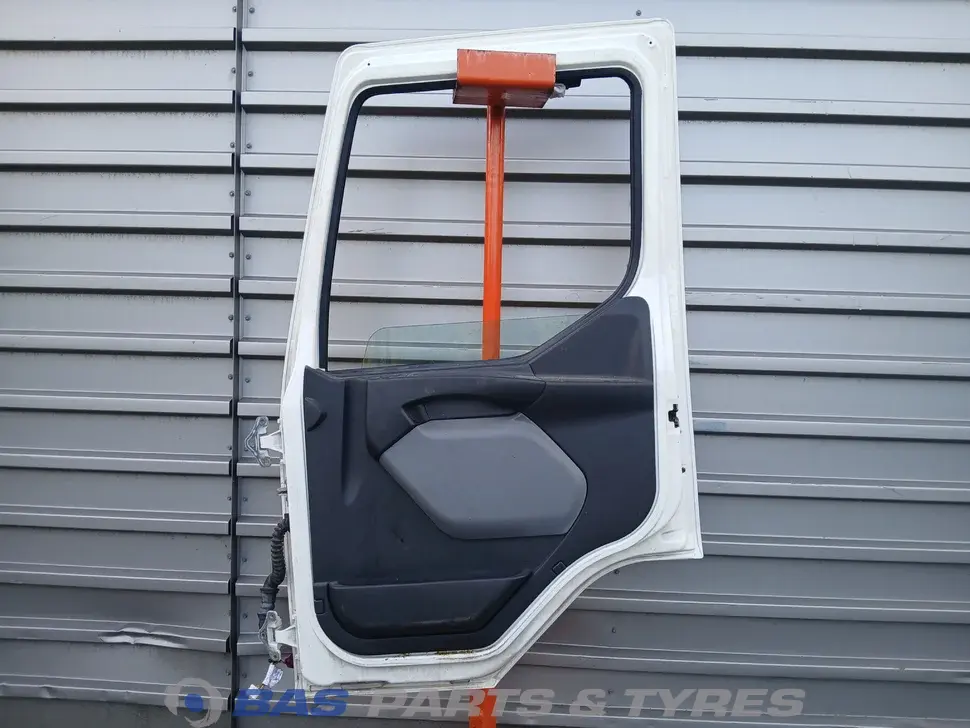 Portière Droite Renault D-Serie 7420832787 Portière Droite Renault D-Serie 7420832787