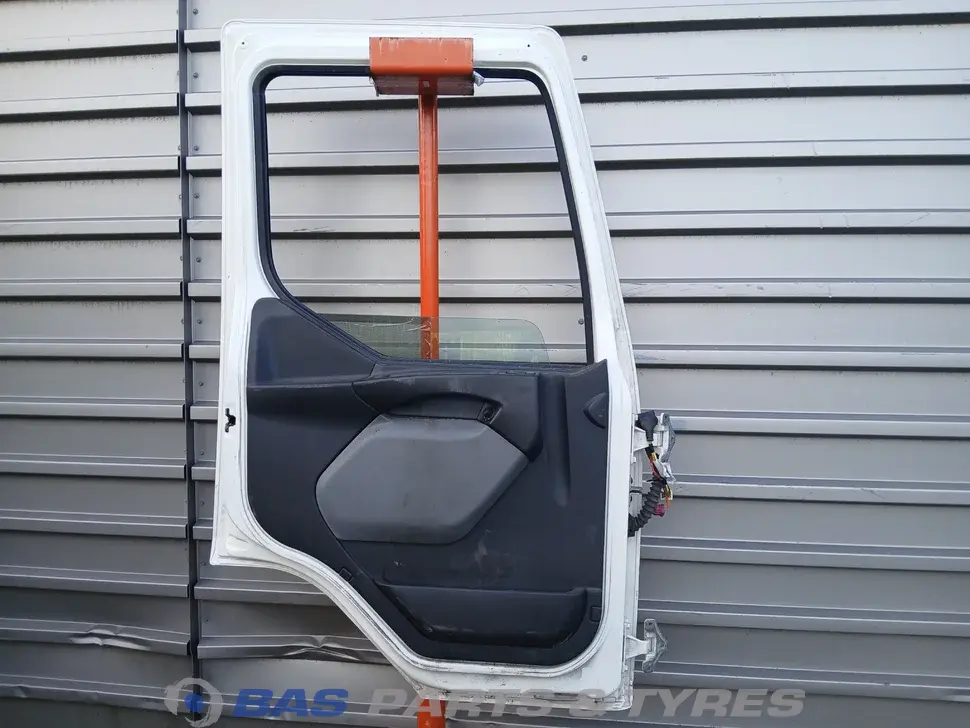 Porteiro Esquerdo Renault D-Serie 5600464823 Porteiro Esquerdo Renault D-Serie 5600464823