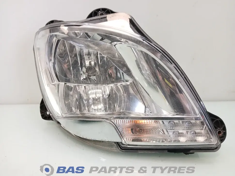 Far XF106 Dreapta LHD 1857519 Far XF106 Dreapta LHD 1857519