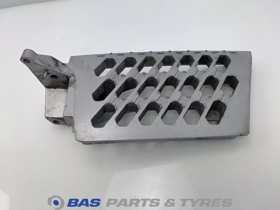 Estribo Derecha Volvo 82859306 Estribo Derecha Volvo 82859306