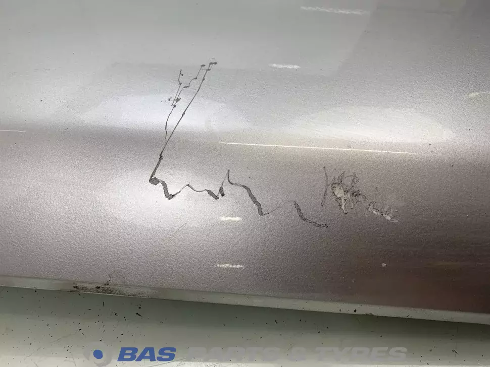 Extension de porte Gauche DAF XF106 1835170 Extension de porte Gauche DAF XF106 1835170