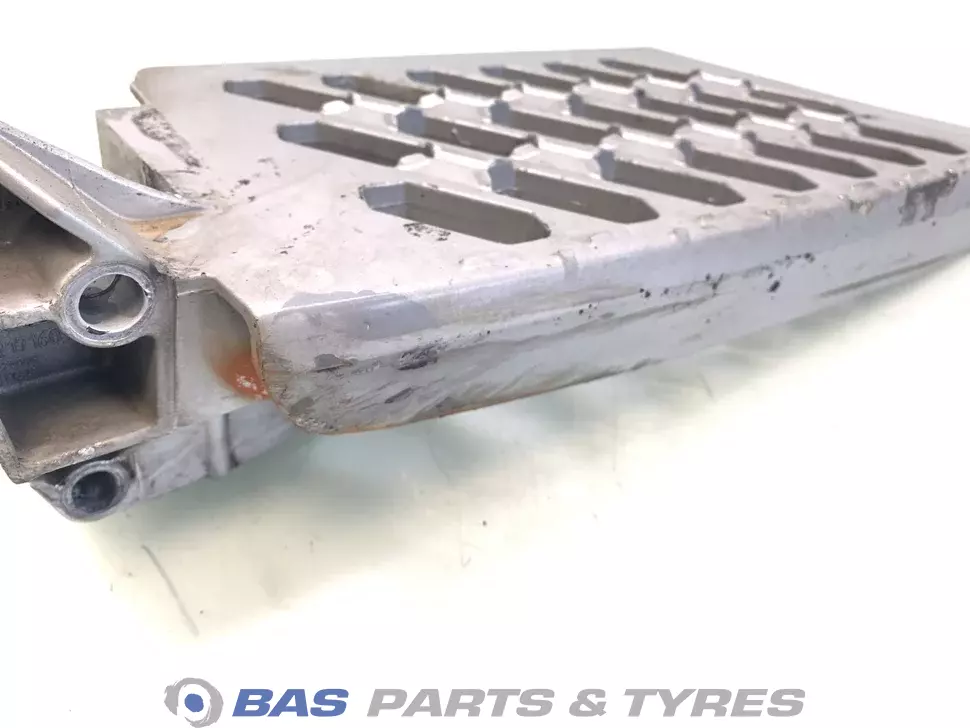 Ступенька Лево Volvo 82171603 Ступенька Лево Volvo 82171603