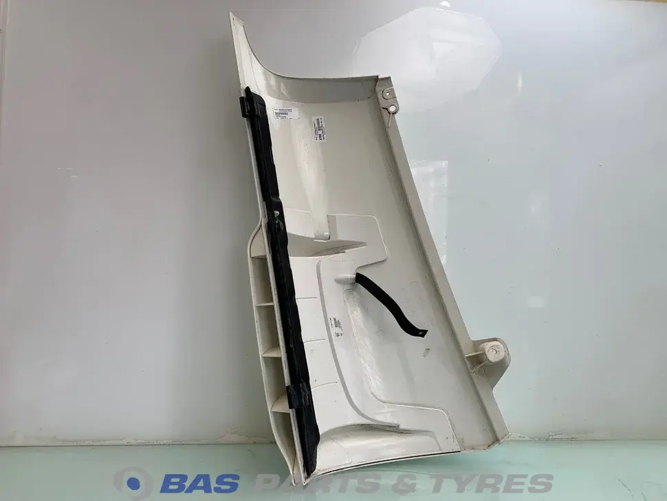 Cornière de cabine DAF XF106 1835709 Cornière de cabine DAF XF106 1835709
