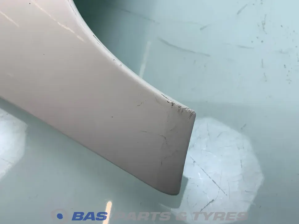 Cornière de cabine DAF XF106 1835709 Cornière de cabine DAF XF106 1835709