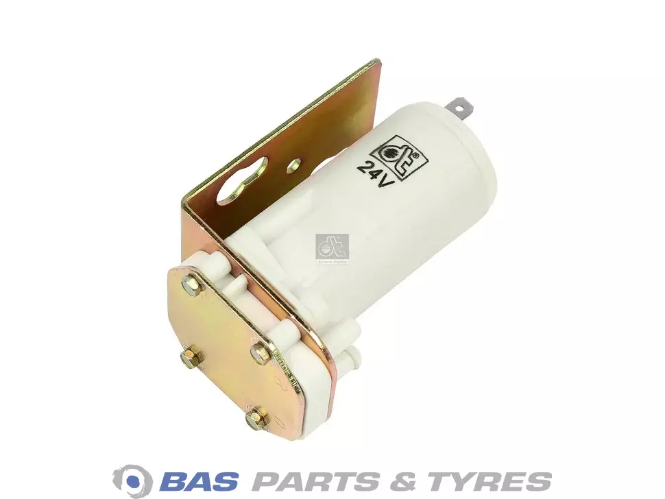 Scheibenwaschmotor DT Spare Parts 1585878