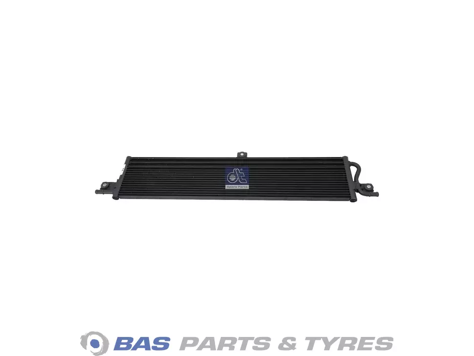 Kühler DT Spare Parts 21030558