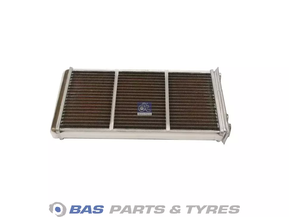 Radiator DT Spare Parts 1335401