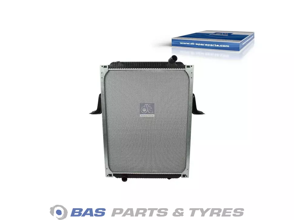 Radiator DT Spare Parts 5010315737