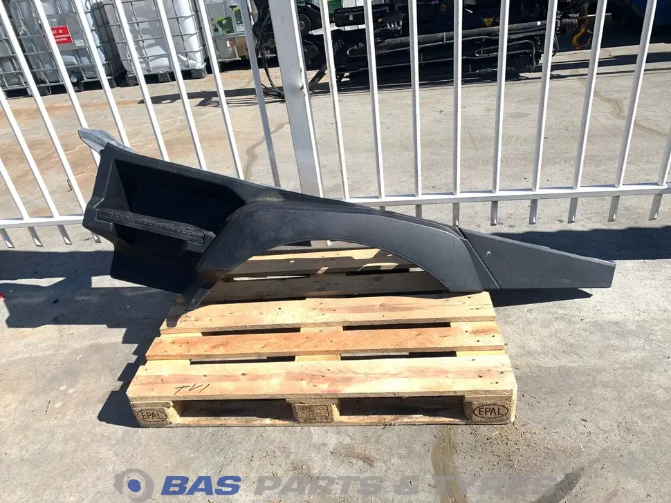 Parafango sinistra Renault 7482357324 Parafango sinistra Renault 7482357324