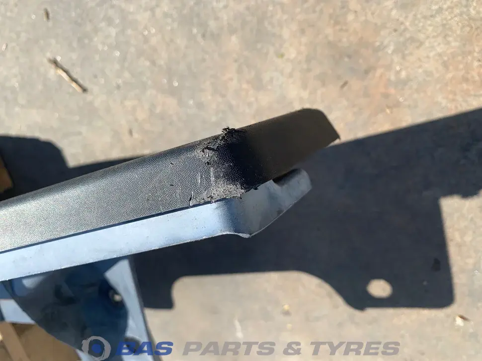 Parafango sinistra Renault 7482357324 Parafango sinistra Renault 7482357324
