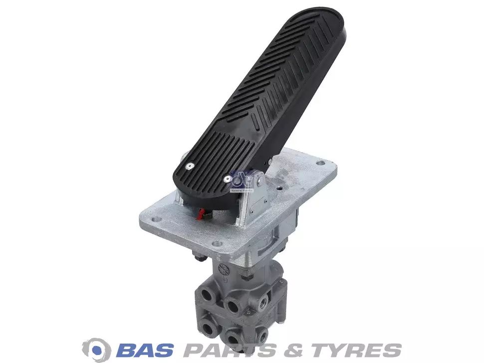 Fußbremsventil DT Spare Parts 1144648