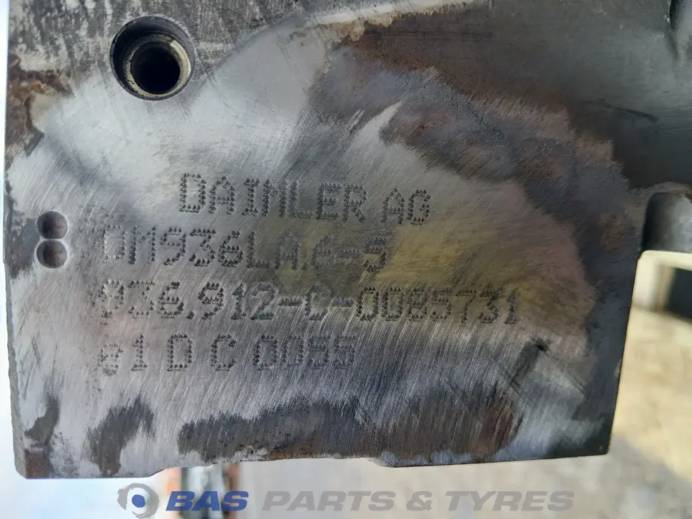 Bloco do motor Mercedes A 002 010 82 00 Bloco do motor Mercedes A 002 010 82 00