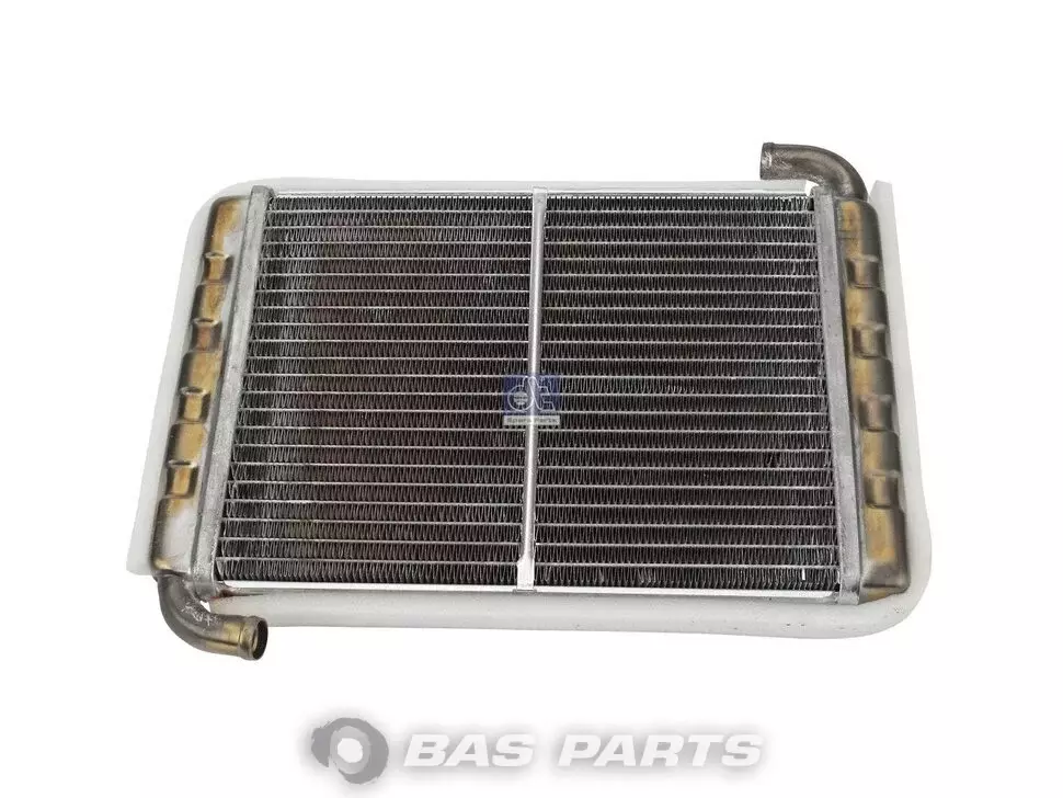 Топлообменник DT Spare Parts 1331928