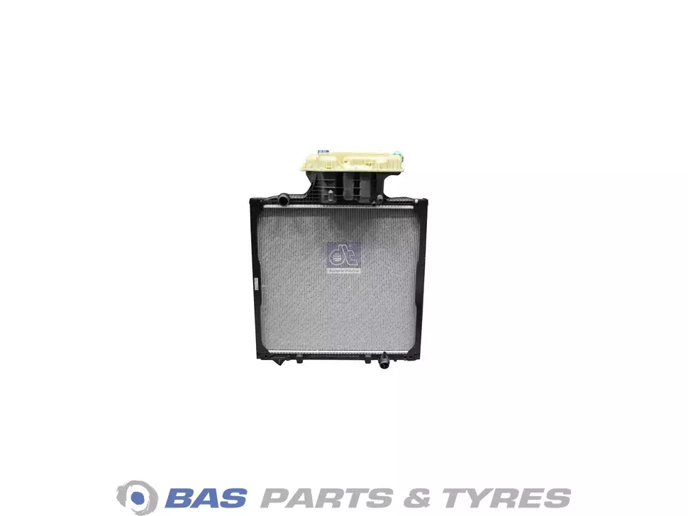 Radiator DT Spare Parts 81061016482