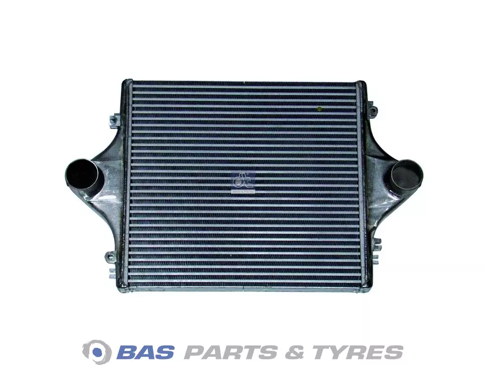 Intercooler DT Spare Parts 81061300057