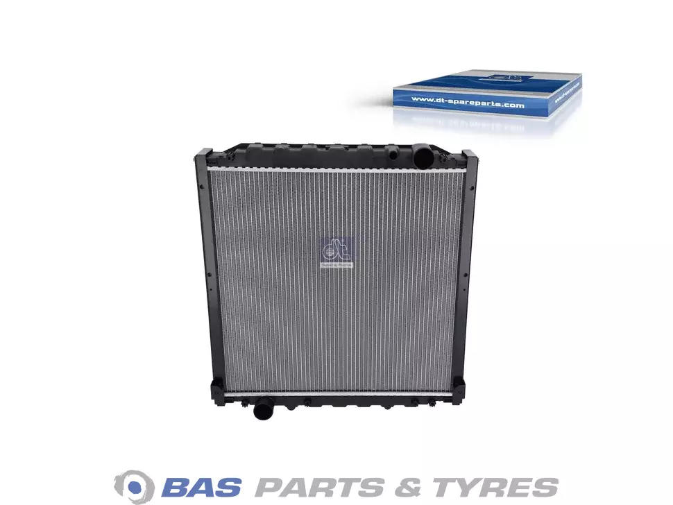 Radiator DT Spare Parts 81061016010 Radiator DT Spare Parts 81061016010