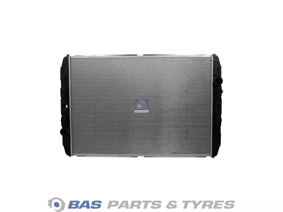 Kühler DT Spare Parts 81061016502