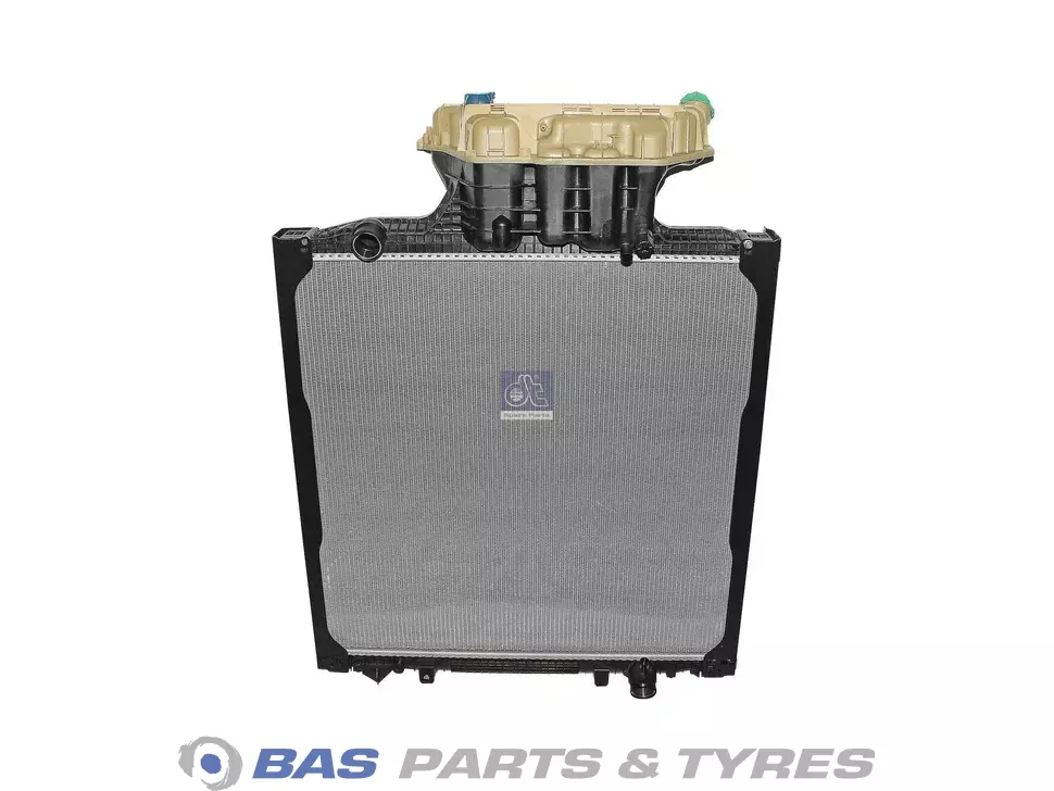 Kühler DT Spare Parts 81061010059