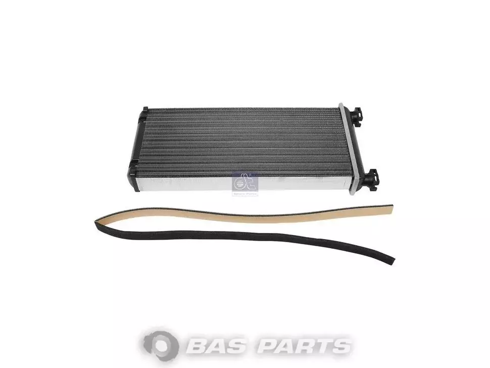 Топлообменник DT Spare Parts 81619016166