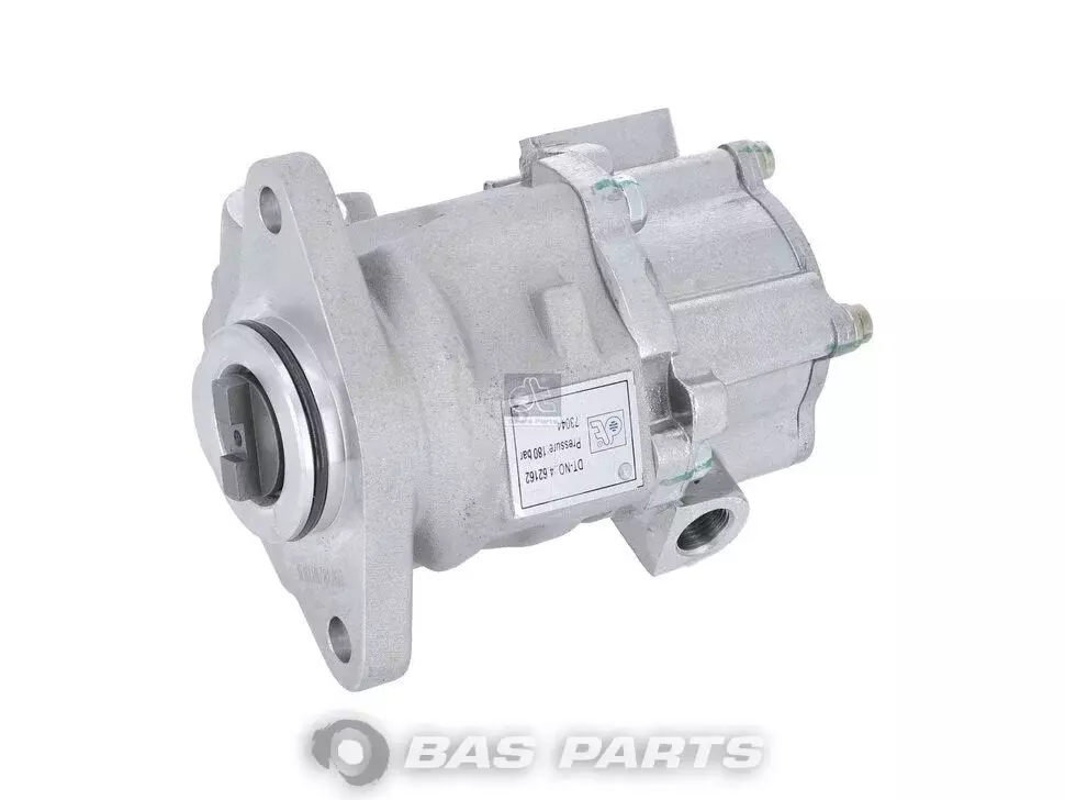 Steering pump DT Spare Parts 0014603180