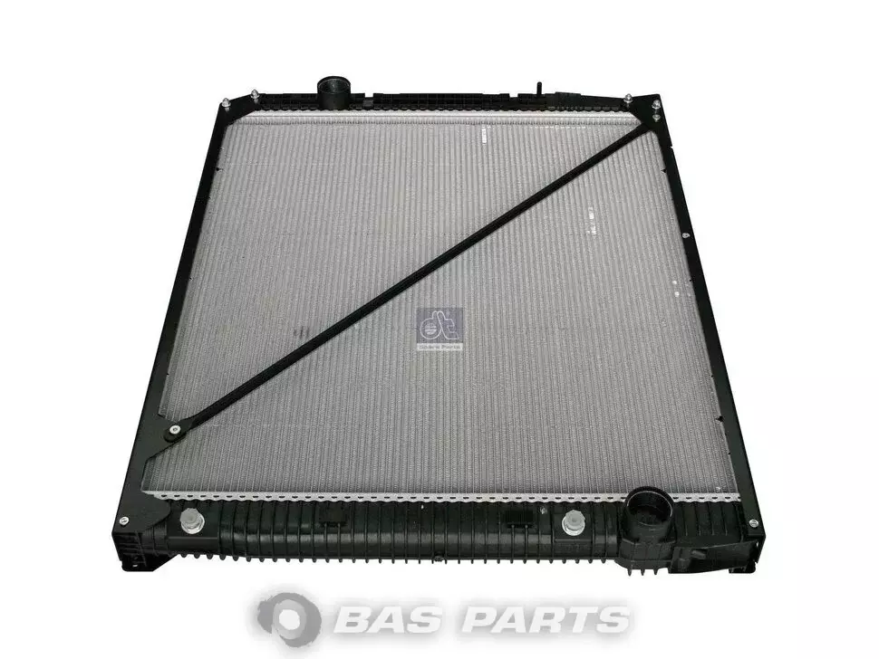 Kühler DT Spare Parts 9425000703